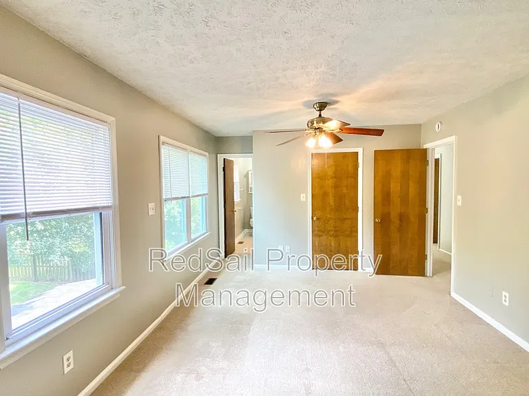443 Sonora Dr — Photo 18