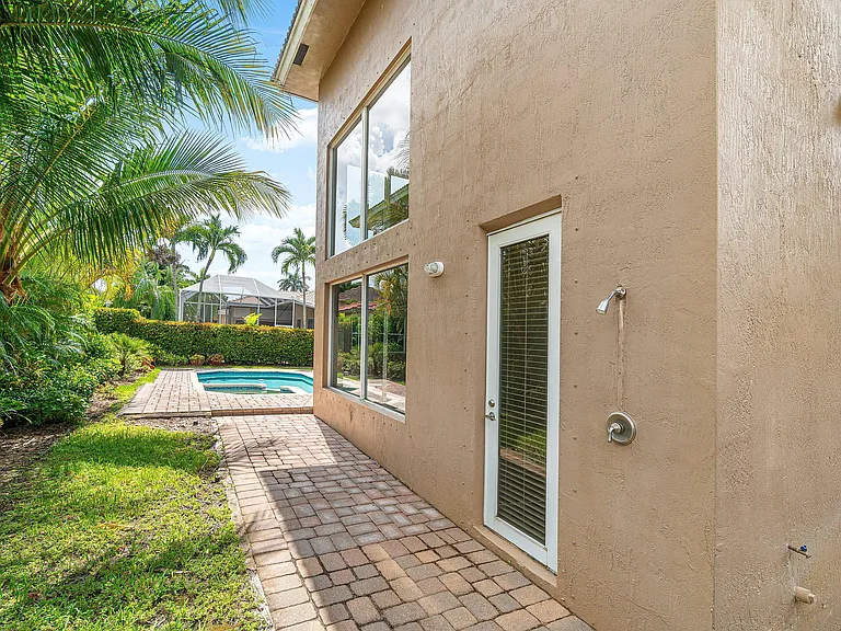 6641 Conch Ct — Photo 51