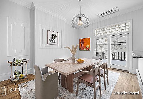 5th image of 162 Union St APT 1