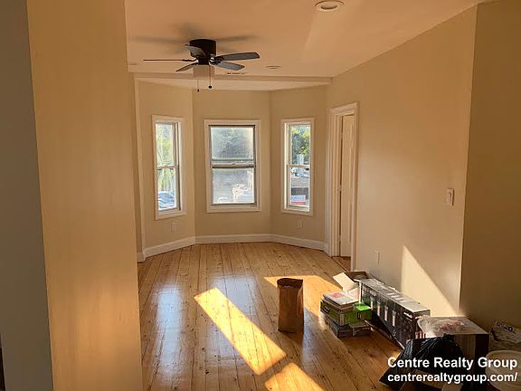 4th image of 3417 Washington St #3