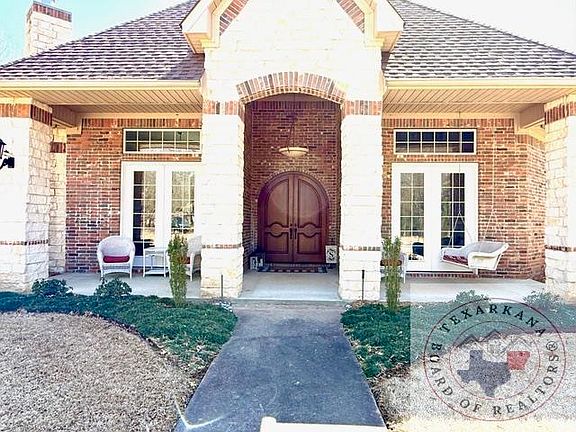 3rd image of 9004 Rhine Ave