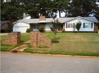 104 Arcadia Dr, Tuscaloosa, AL 35404