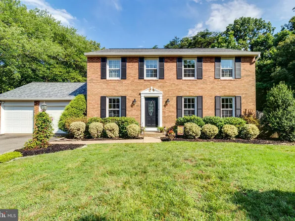 7311 Snowden Ct, Springfield, VA 22150