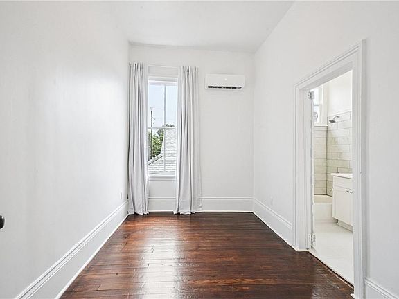 4th image of 5416 Magazine St