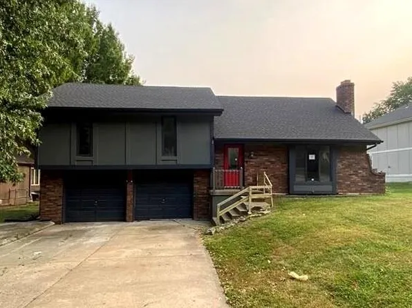 1105 Brookside Pl, Raymore, MO 64083