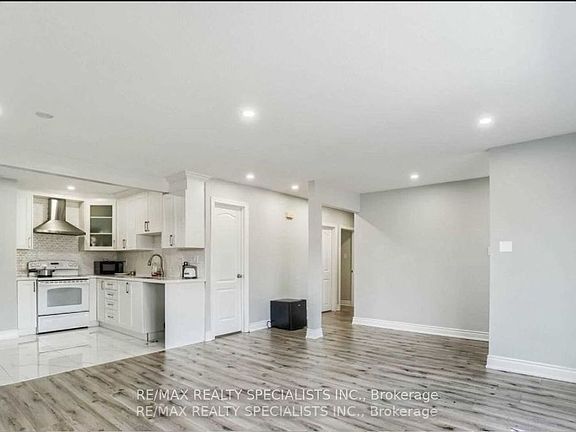 3rd image of 13 Allendale Rd