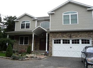 192 Maple Hill Rd, Huntington, NY 11743