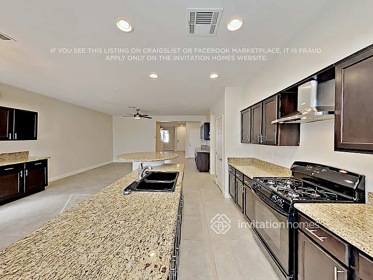 7651 Engleberg Ave — Photo 11