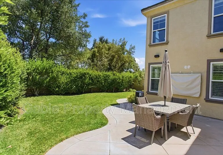 26882 Greenleaf Ct — Photo 23