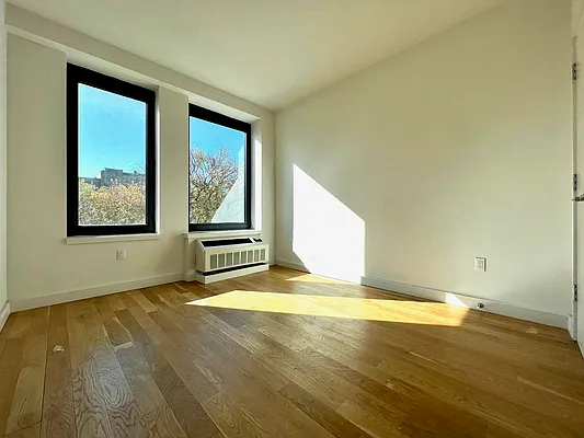 Rented by Zjama Realty Corp | media 5