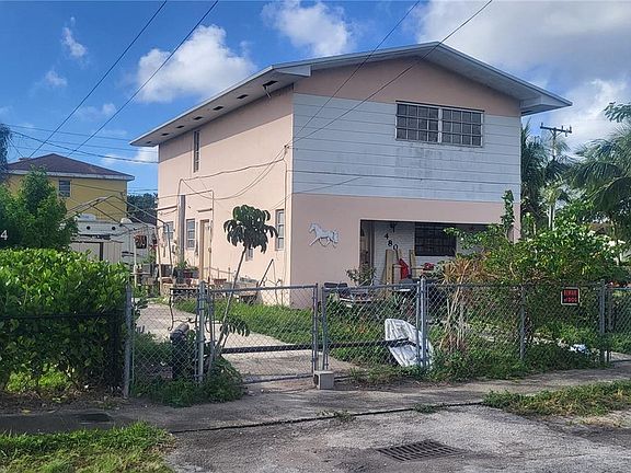 2nd image of 480 NE 170th St