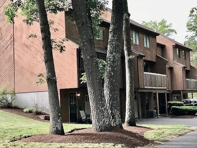 40 Winrow Dr — Photo 13