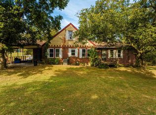 572 College St, Newark, AR 72562