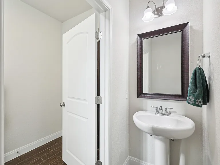 10418 Turnbull Loop — Photo 28