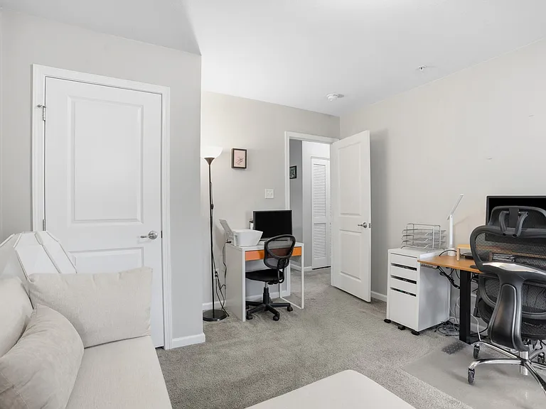 404 Aprilmae Way — Photo 31