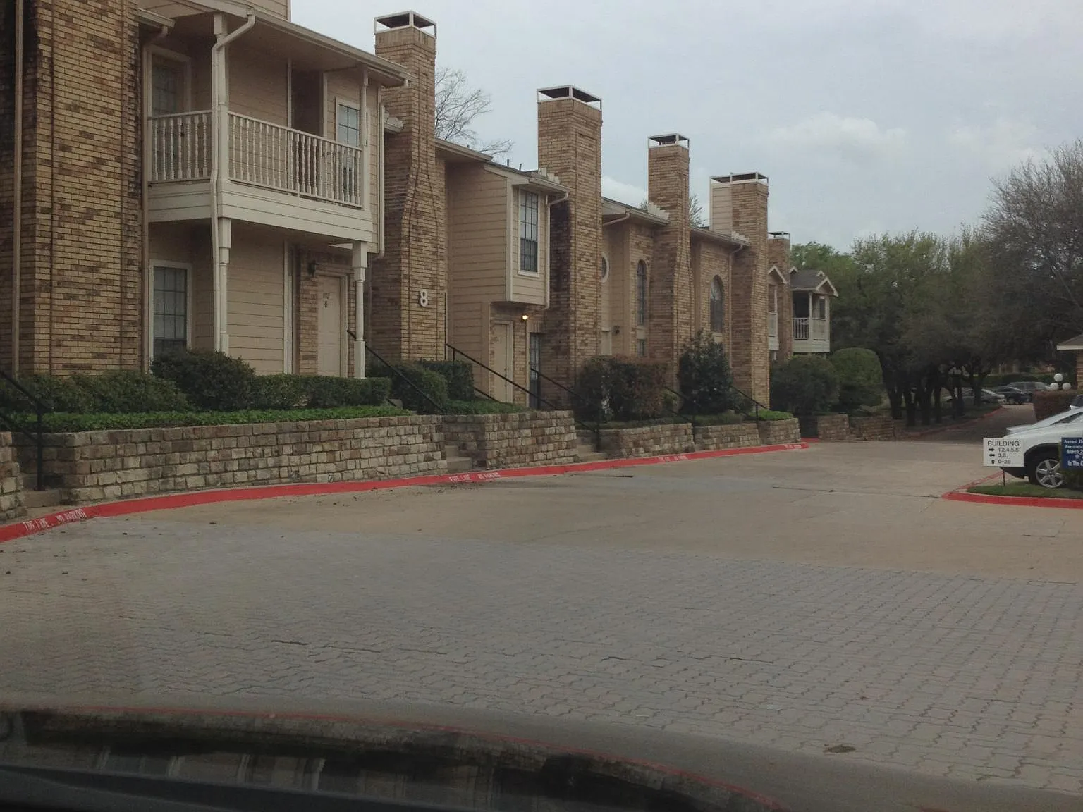 2 bed, 2.5 bath, 1221 sqft, $1,994 — Photo 3
