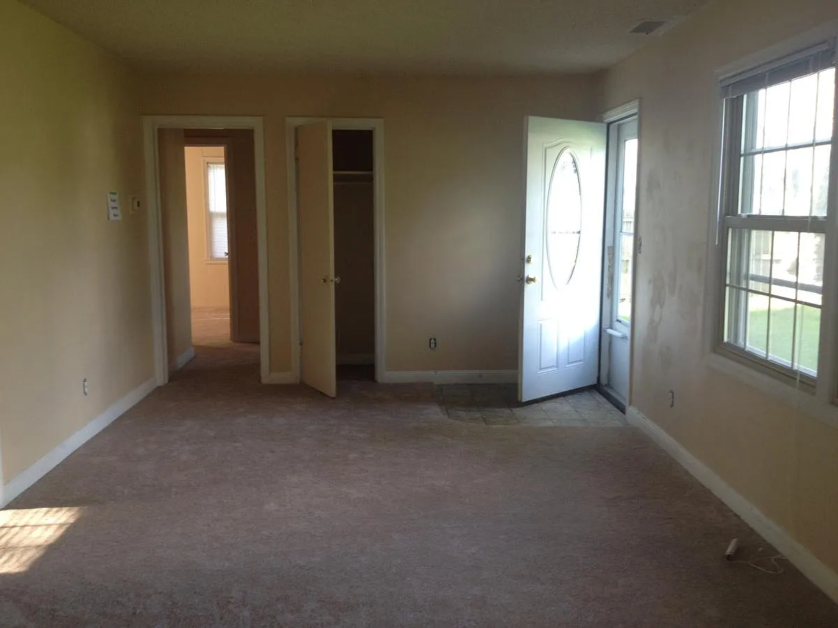 2 bed, 1050 sqft, $1,850 — Photo 4