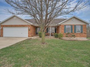 702 Katie Dr, Waterloo, IL 62298