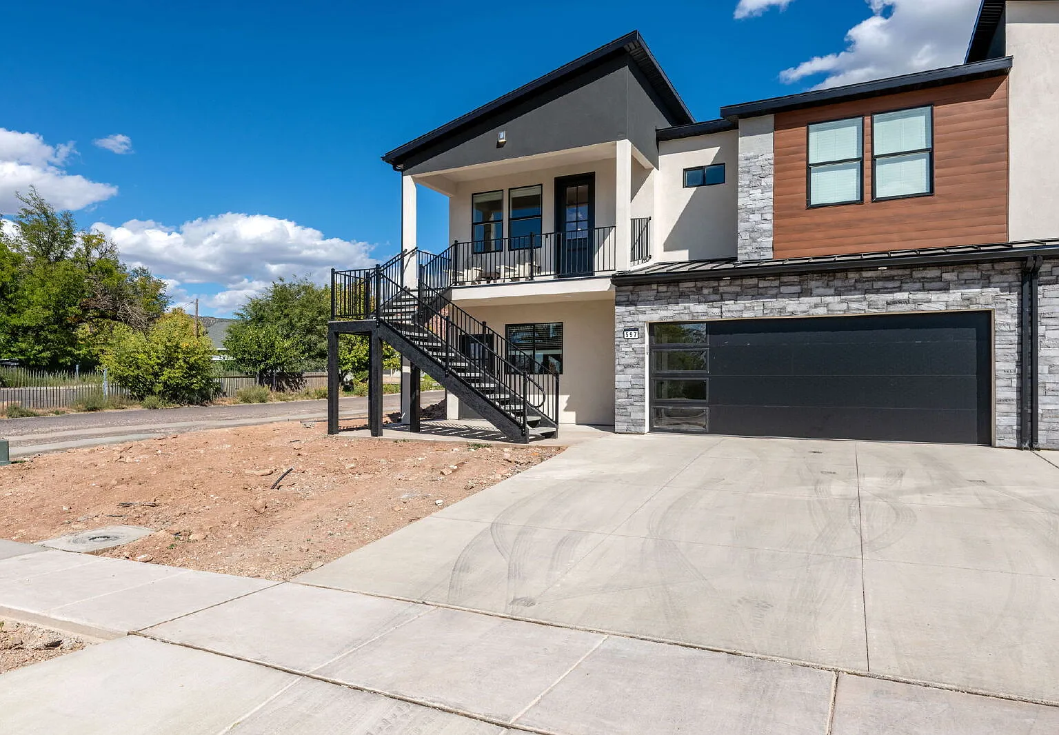 1 bed, 1.0 bath, 125 sqft, $750 — Photo 3