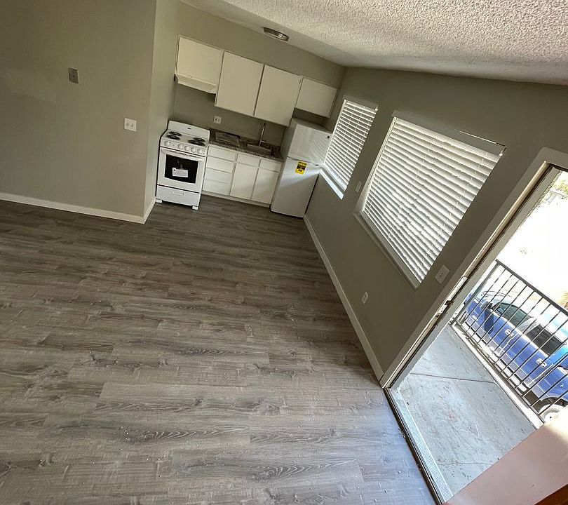 1st image of 30 E Camino Villas Unit 101
