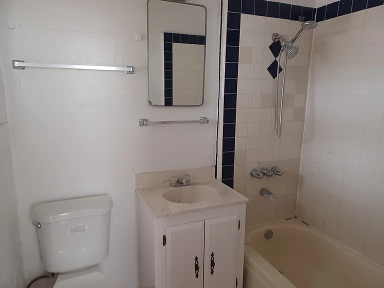 510 Randolph Dr #2 — Photo 7