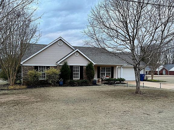 2nd image of 241 Brentwood Dr