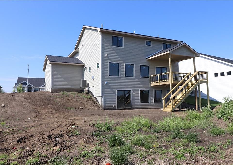 2nd image of 16739 Dellwood Dr