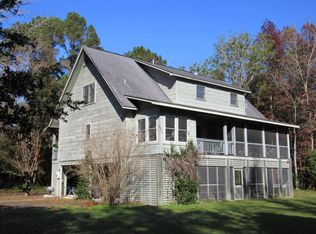 323 Dupre Rd, Mc Clellanville, SC 29458