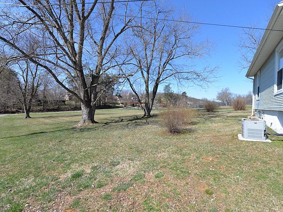 4th image of 7819 Arnoldtown Rd