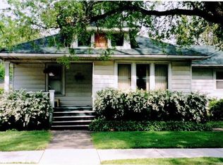 301 S Hamilton St, Lockport, IL 60441