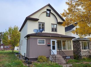 322 5th St SW, Chisholm, MN 55719