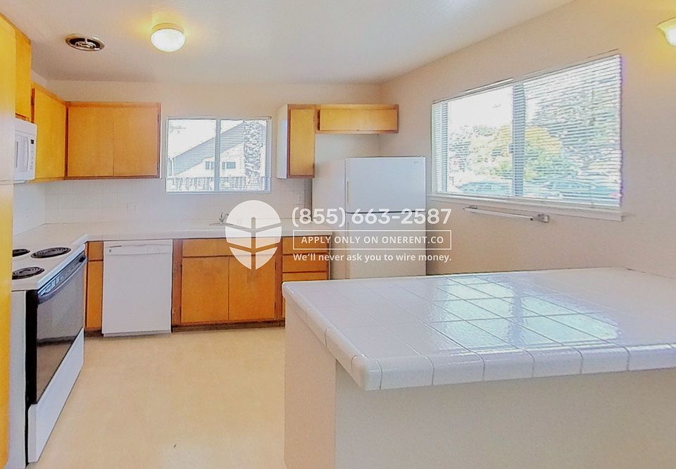 1st image of 464 Bryan Ave APT E