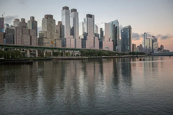 Rented by Level Group | media 18