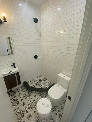 Rented by Aron Fried, LREB | media 6