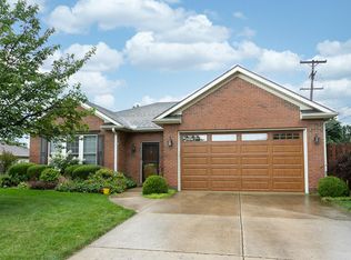 812 Bellaire Dr, Tipp City, OH 45371