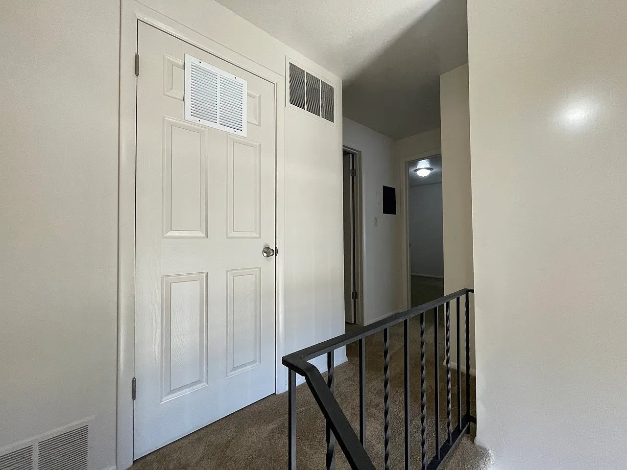 2 bed, 1.5 bath, 1150 sqft, $1,430 — Photo 4