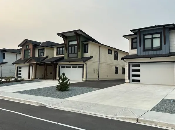 46697 Brice Rd, Chilliwack, BC V2P 3V5