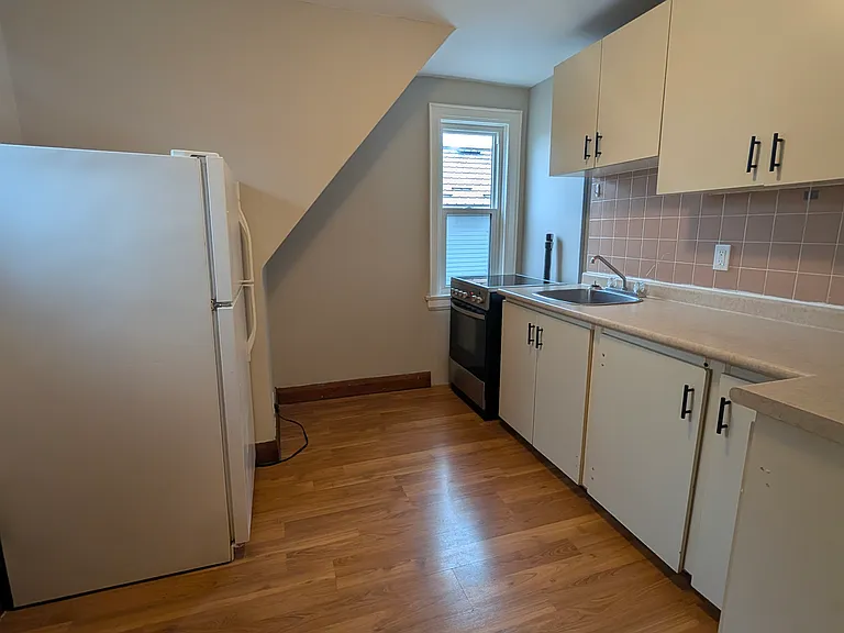 100 Haynes Ave #3Z-ON — Photo 5
