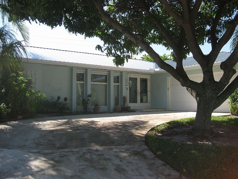 1st image of 355 Saturn Ave