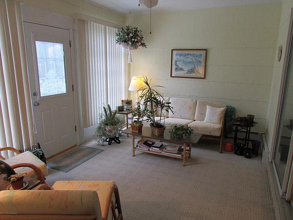 3rd image of 1 Zeeland Dr