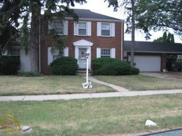 17611 Roxbury Ave, Southfield, MI 48075