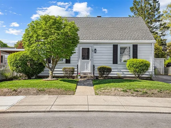 78 Archer St, Pawtucket, RI 02861