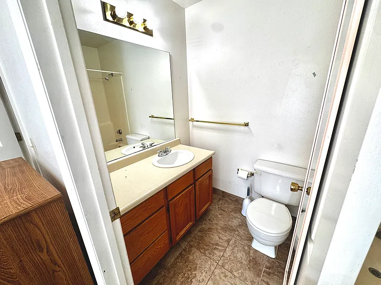 536 N 600 E — Photo 32