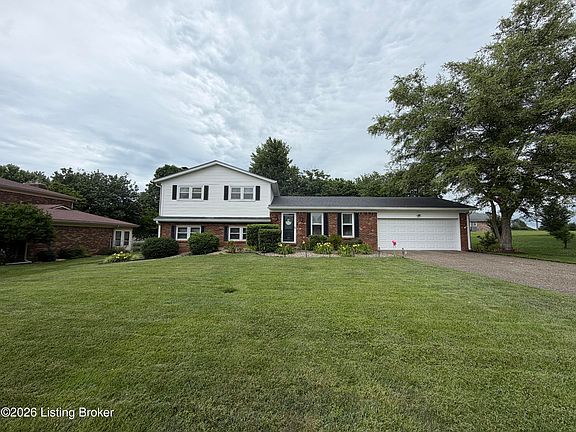 4th image of 904 Tyler Cir