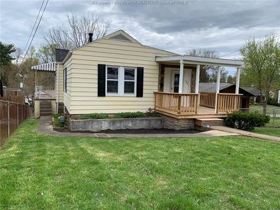 4808 Spring Hill Ave, South Charleston, WV, 25309