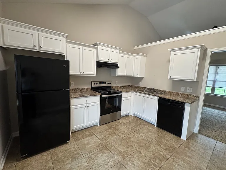 1503 Gambill Wood Dr — Photo 8