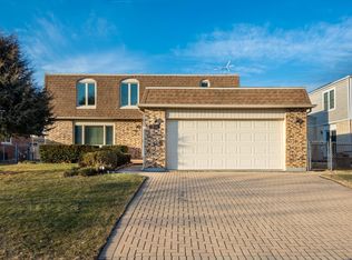 168 Harding Ave, Des Plaines, IL 60016