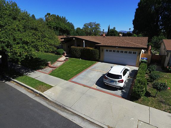 4th image of 23559 Mariano St