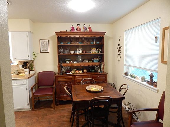 5th image of 2840 N Susan Carol Ln