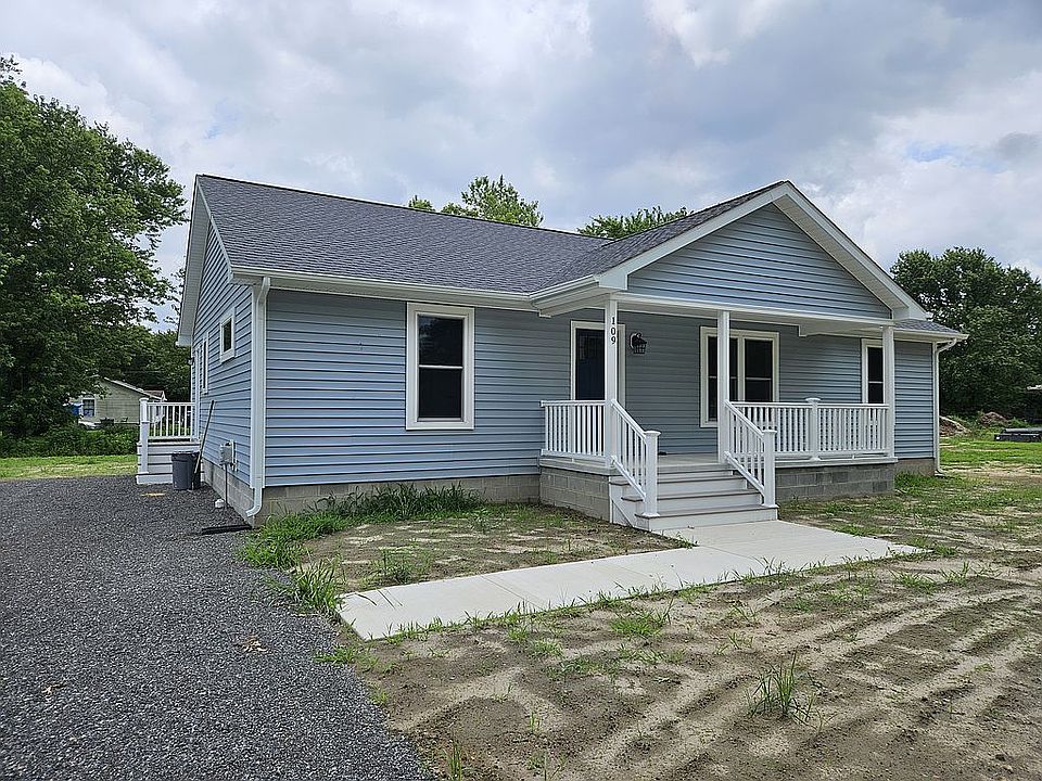 2nd image of 109 Trinity Ct